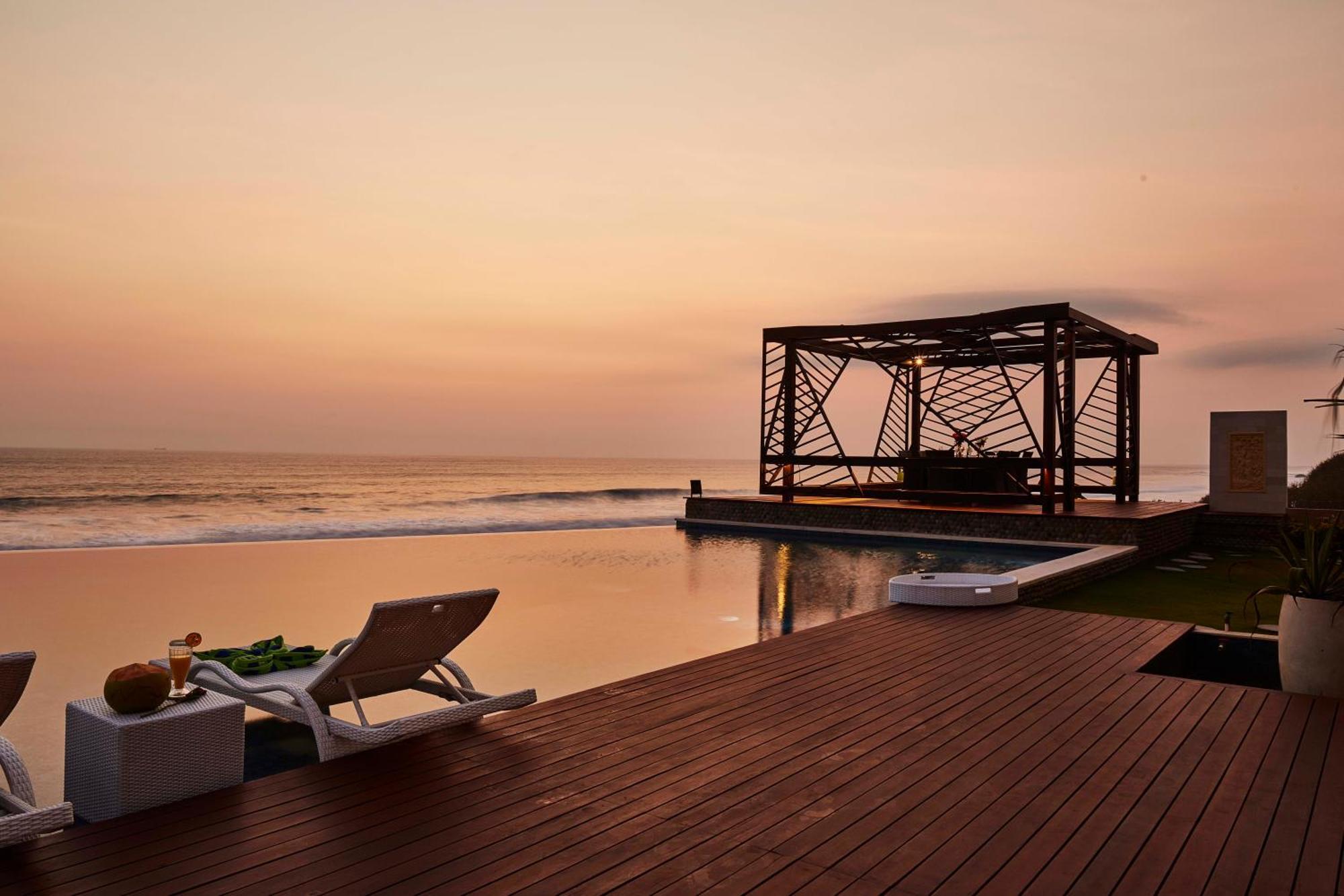 Abian Kapas Beach House Selemadeg Extérieur photo